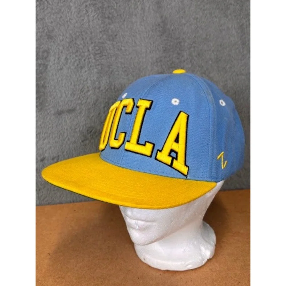 UCLA Bruins‎ Zephyr Snapback Hat Light Blue Yellow Wool Blend Flat Brim Cap